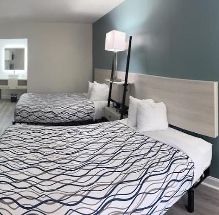 Magnolia Inn Extended Stay Of Kingsland - New 2024 - Book A Kitchen Room - 12 Noon Check Out - Sleep In Late - Better Sleep - Ultra Sparkling - Pool Open Until Until 4Am - Stay And Save Today - 24 Hour Front Desk - Premium Coffee Bar - Award Winning Exterior foto