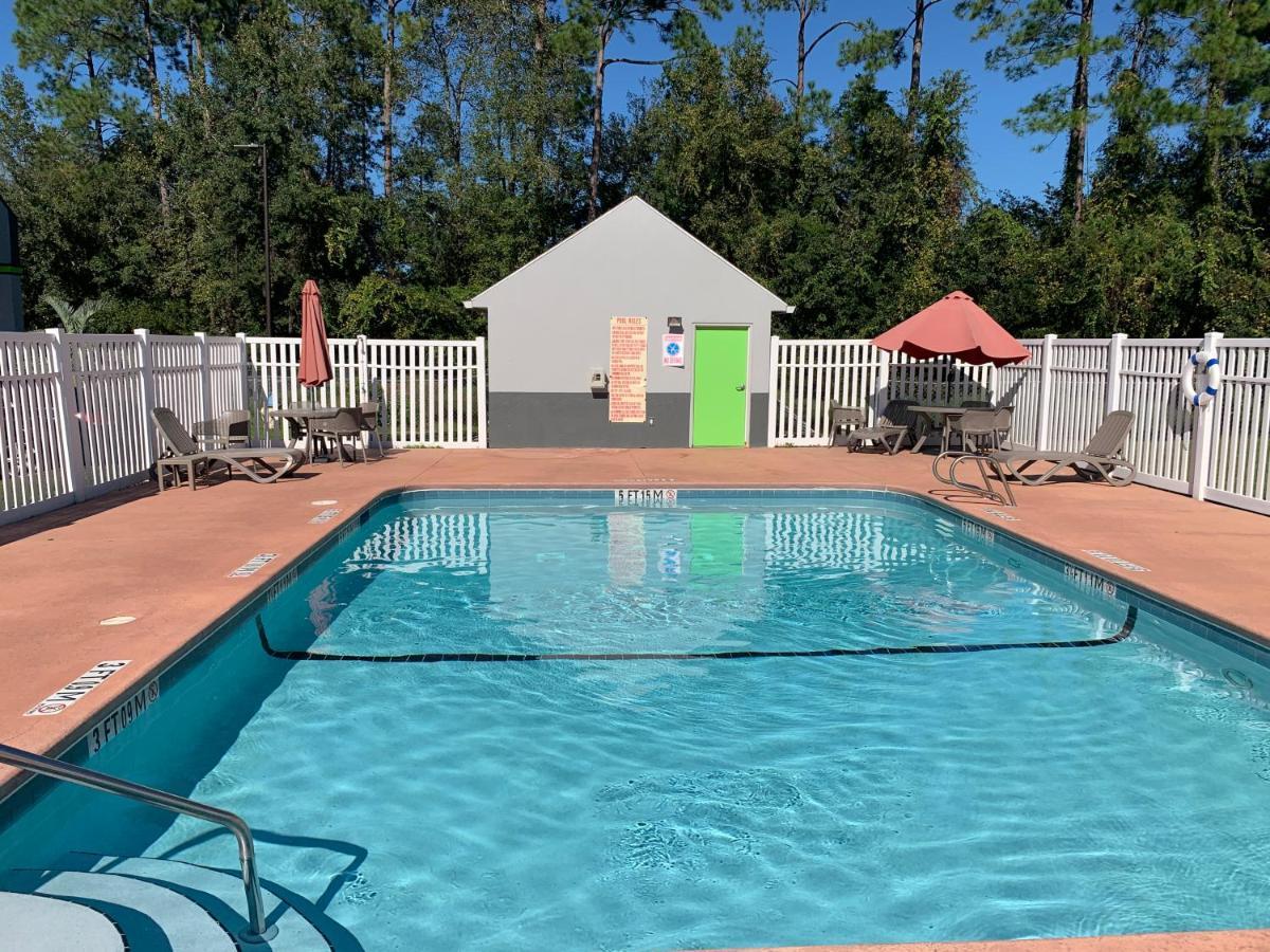 Magnolia Inn Extended Stay Of Kingsland - New 2024 - Book A Kitchen Room - 12 Noon Check Out - Sleep In Late - Better Sleep - Ultra Sparkling - Pool Open Until Until 4Am - Stay And Save Today - 24 Hour Front Desk - Premium Coffee Bar - Award Winning Exterior foto